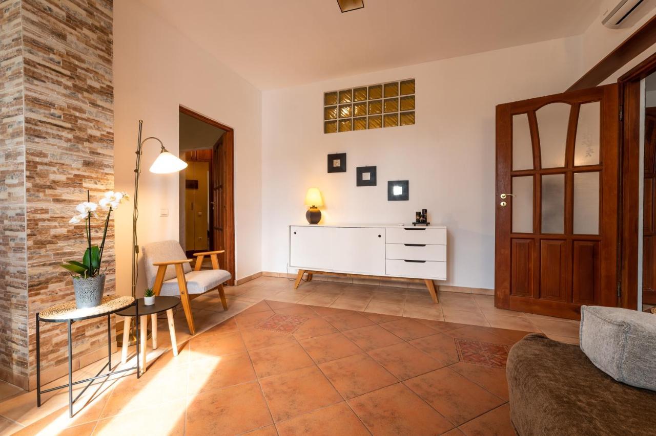 La Lampa Apartments 德布勒森 外观 照片